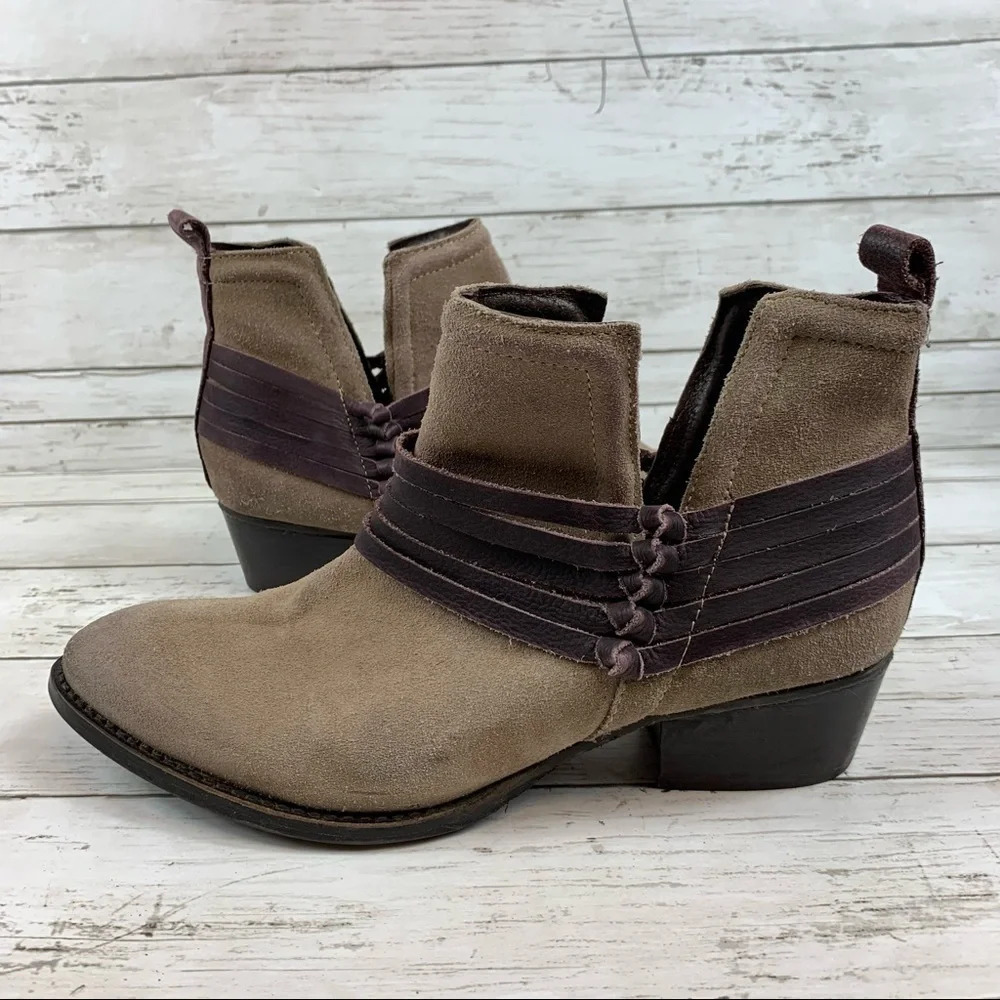 Diba Skiler Dust Brown Suede Leather Ankle Boots - Picture 6 of 13